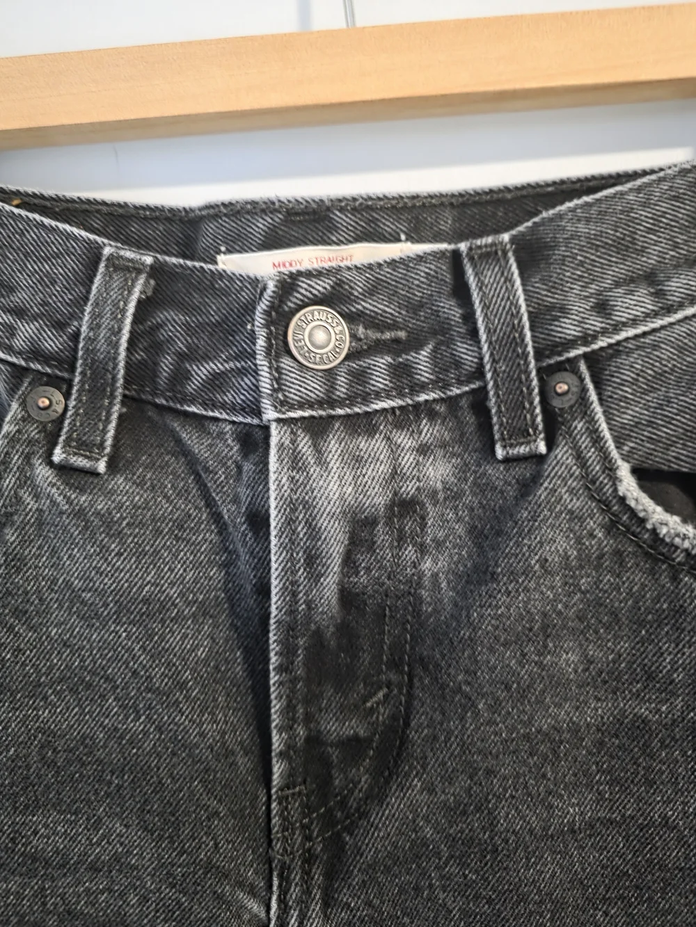 Levi’s Premium Midy Straight Black Washed Jeans Women’s Size 26 - Picture 4 of 16